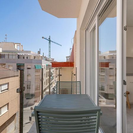 Casa Amorosa Apartment With Pool - Close To Beach, City Centre And Bus Station Торевьиа Экстерьер фото
